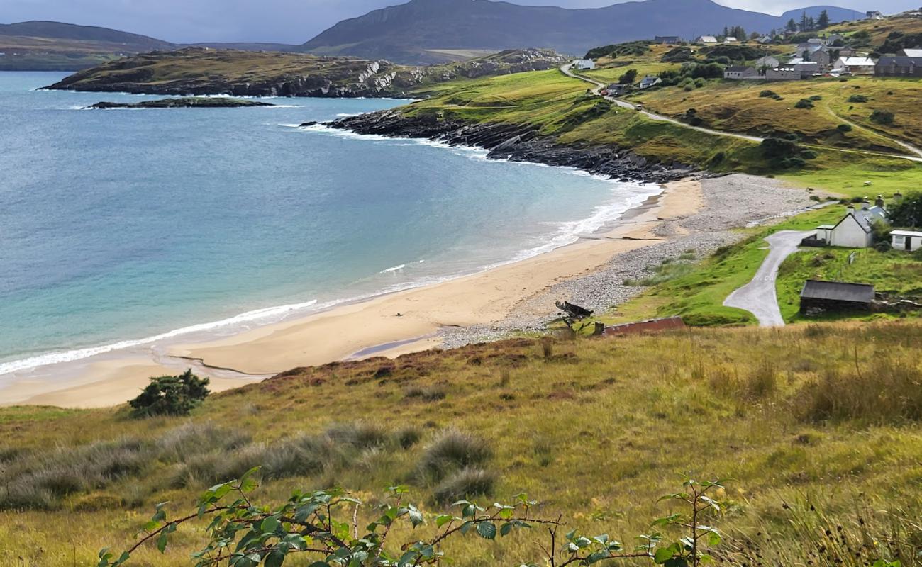 Talmine Bay'in fotoğrafı çakıl ile kum yüzey ile