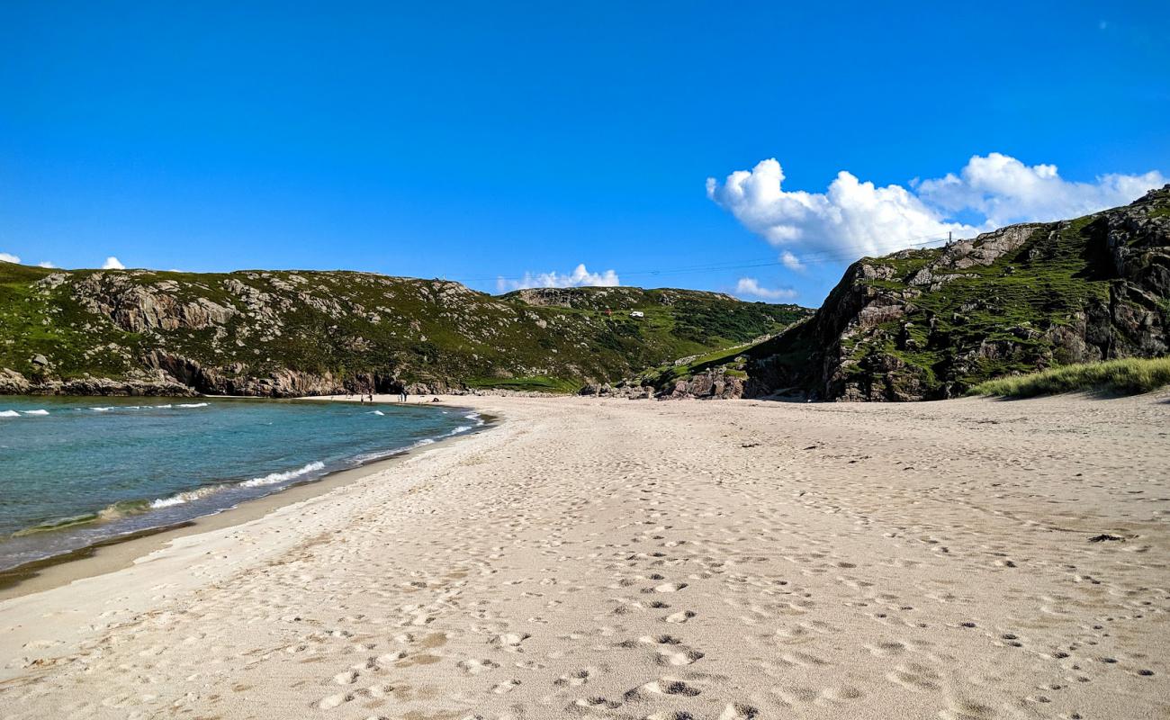 Ceannabeinne Beach'in fotoğrafı açık bej kum yüzey ile