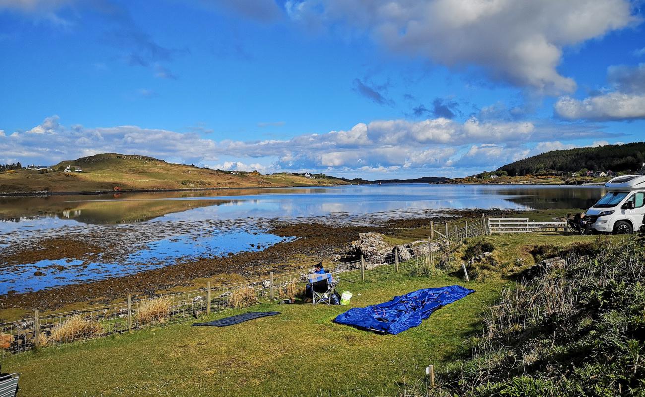 Kinloch Beach'in fotoğrafı bej kum ve kayalar yüzey ile