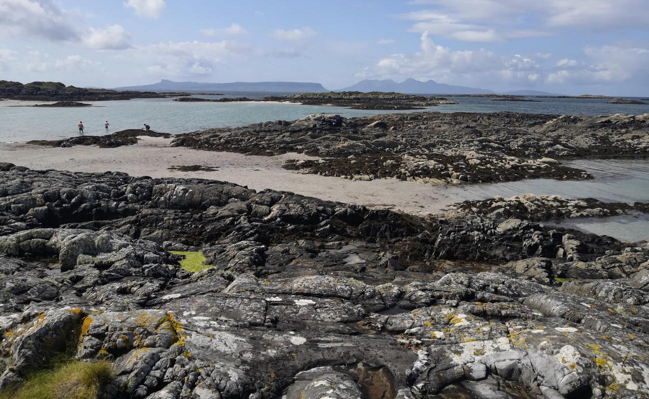 Arisaig Beach II'in fotoğrafı bej kum ve kayalar yüzey ile