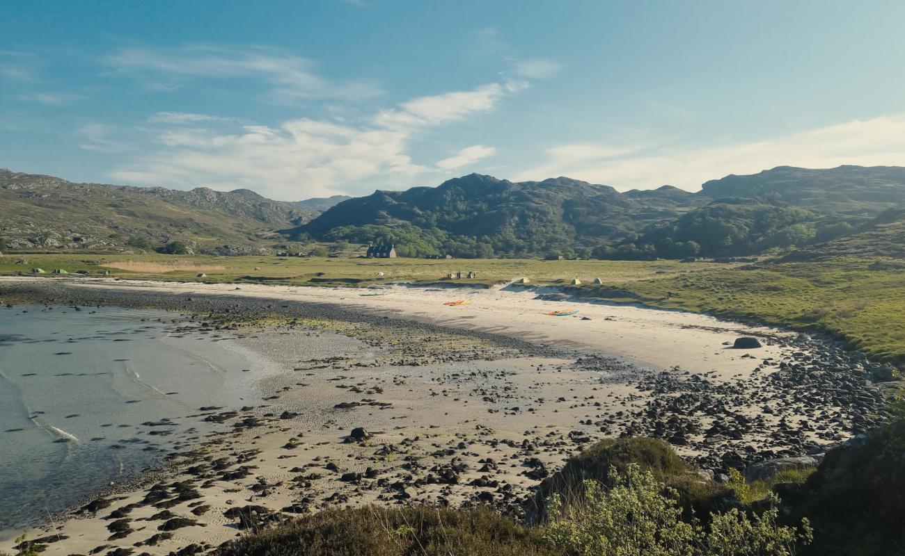 Peanmeanach Beach'in fotoğrafı bej kum ve kayalar yüzey ile
