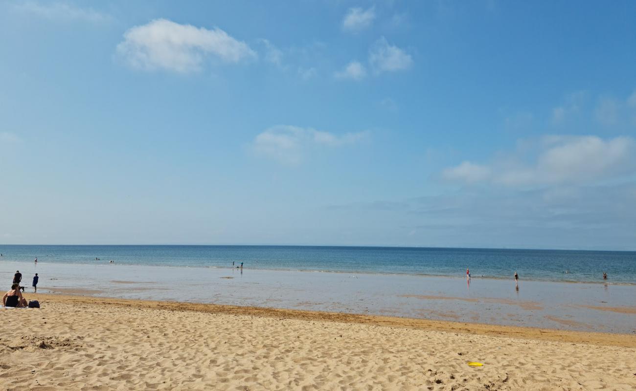 Ganavan Sands'in fotoğrafı açık bej kum yüzey ile