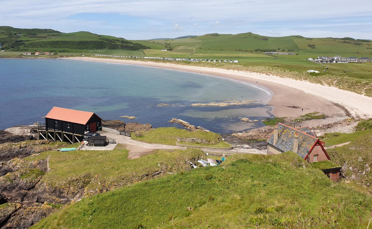 Dunaverty Beach'in fotoğrafı açık bej kum yüzey ile