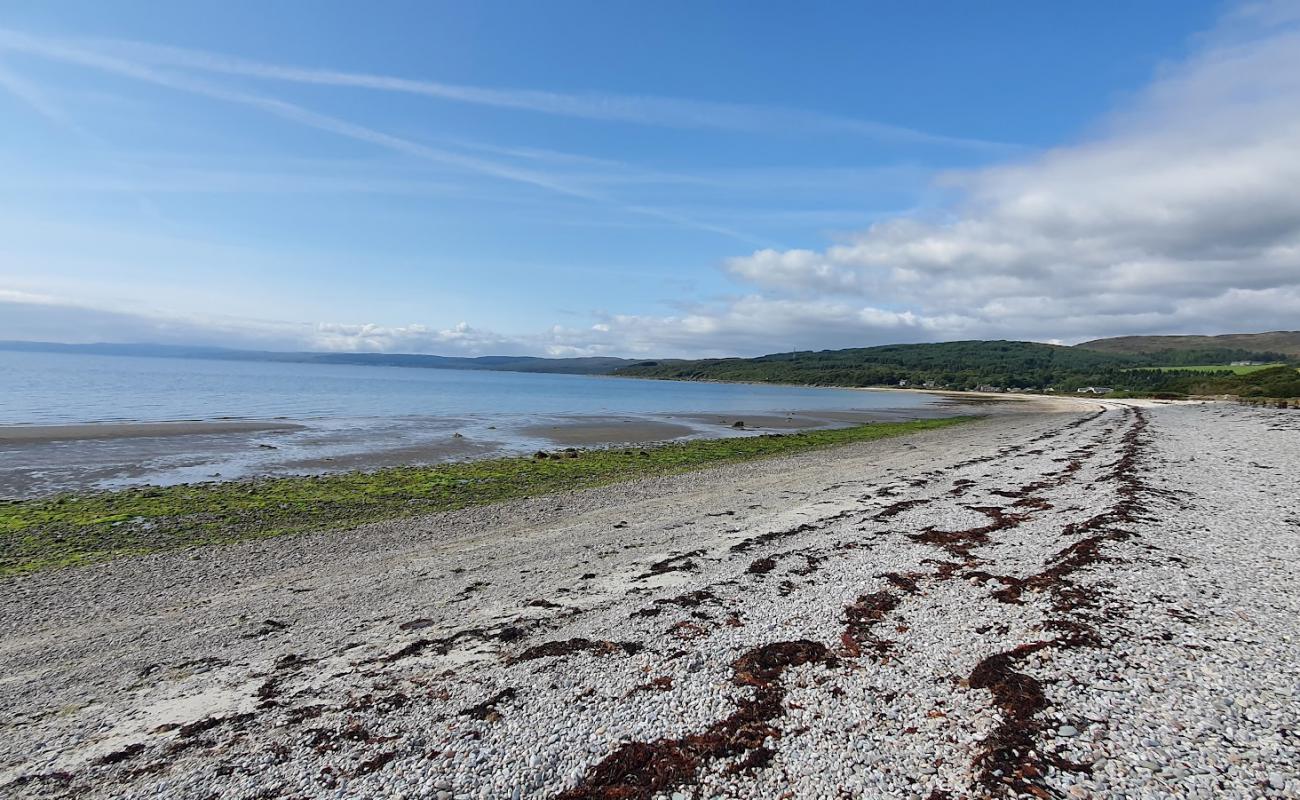 Skipness Castle Beach'in fotoğrafı gri çakıl taşı yüzey ile