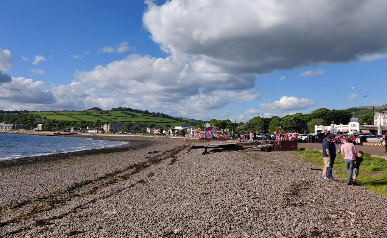 Largs Bay Beach'in fotoğrafı gri çakıl taşı yüzey ile
