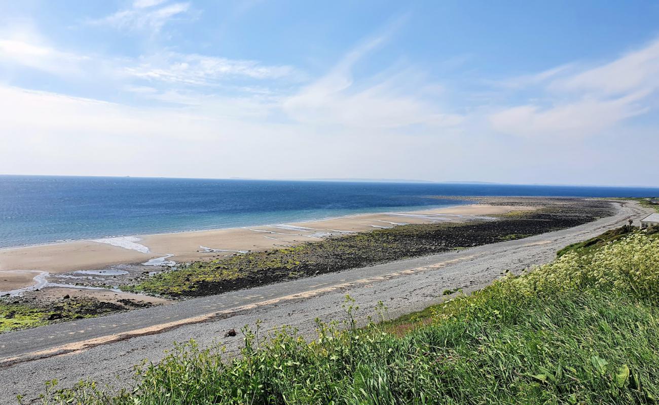 Monreith Bay Beach'in fotoğrafı gri kum yüzey ile