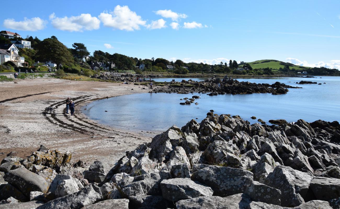 Rockcliffe Beach'in fotoğrafı bej kum ve çakıl yüzey ile