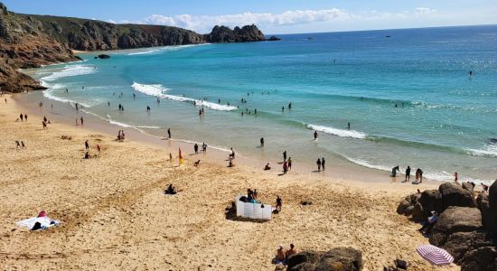 Porthcurno Plajı