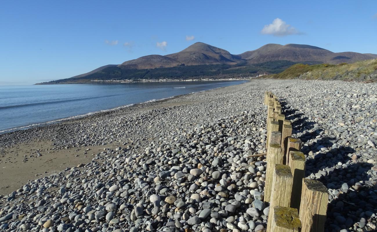 Murlough Plajı'in fotoğrafı gri kum ve çakıl yüzey ile