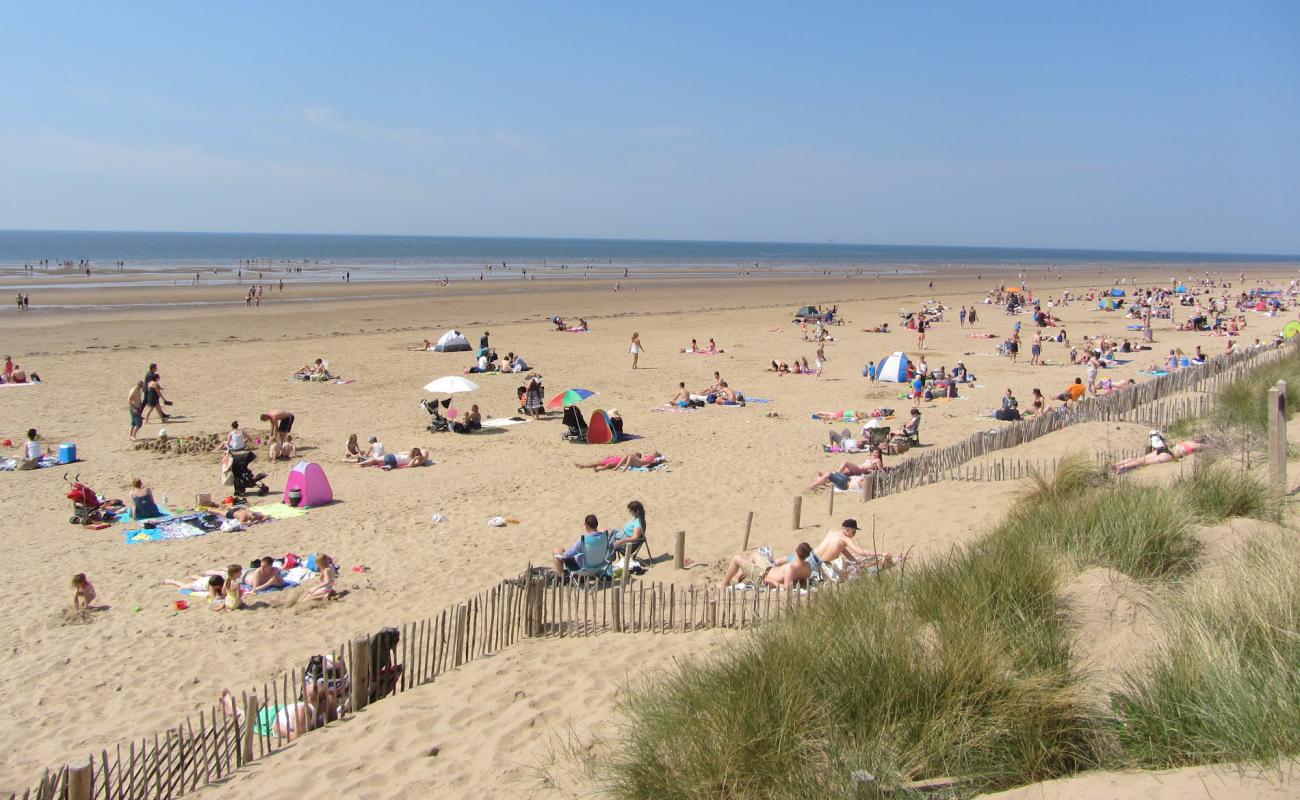 Formby Plajı'in fotoğrafı parlak kum yüzey ile