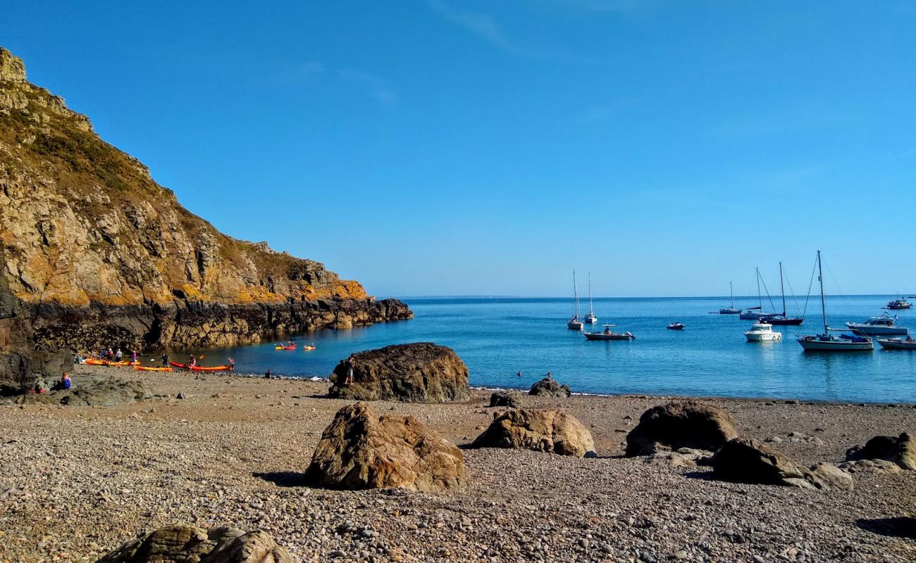 Dixcart Bay'in fotoğrafı taşlı kum yüzey ile