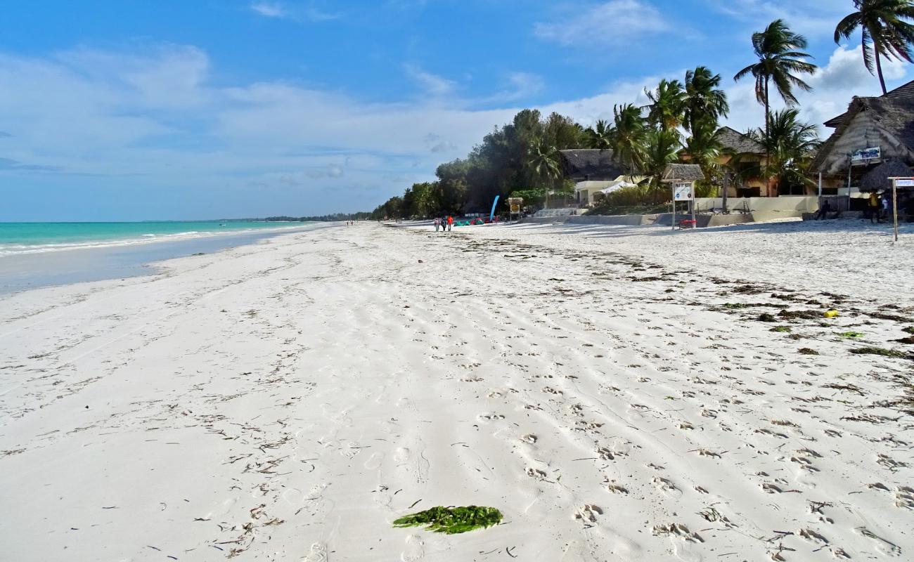 Paje Beach'in fotoğrafı beyaz ince kum yüzey ile