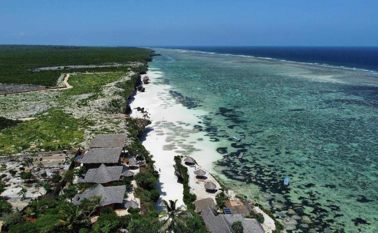 Mtende Beach'in fotoğrafı parlak kum yüzey ile