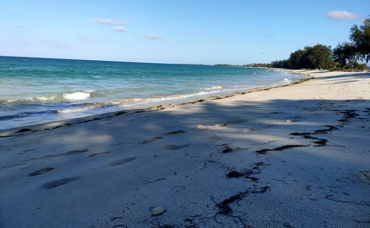 Mboamaji Beach'in fotoğrafı parlak kum yüzey ile