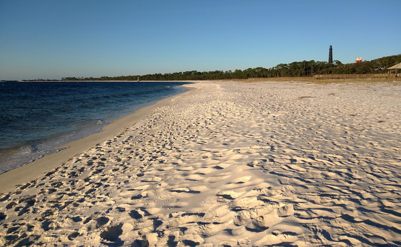 San Carlos Beach'in fotoğrafı beyaz ince kum yüzey ile