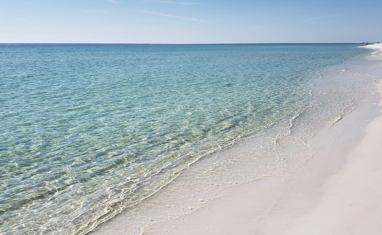 Eglin Beach Park'in fotoğrafı beyaz ince kum yüzey ile