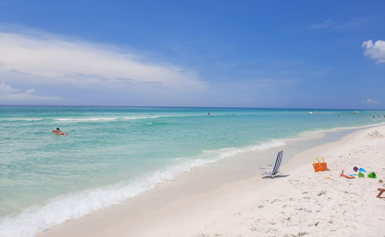 Ed Walline Beach'in fotoğrafı beyaz ince kum yüzey ile