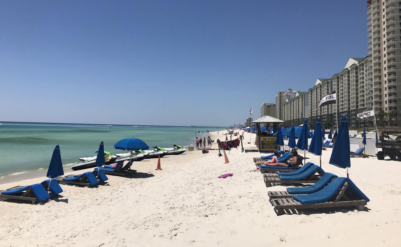 Panama City Beach Plajı'in fotoğrafı i̇nce beyaz kum yüzey ile