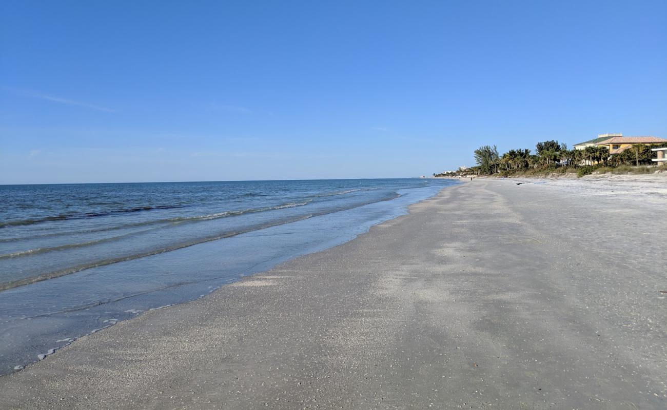 Belleair Beach'in fotoğrafı beyaz kum yüzey ile