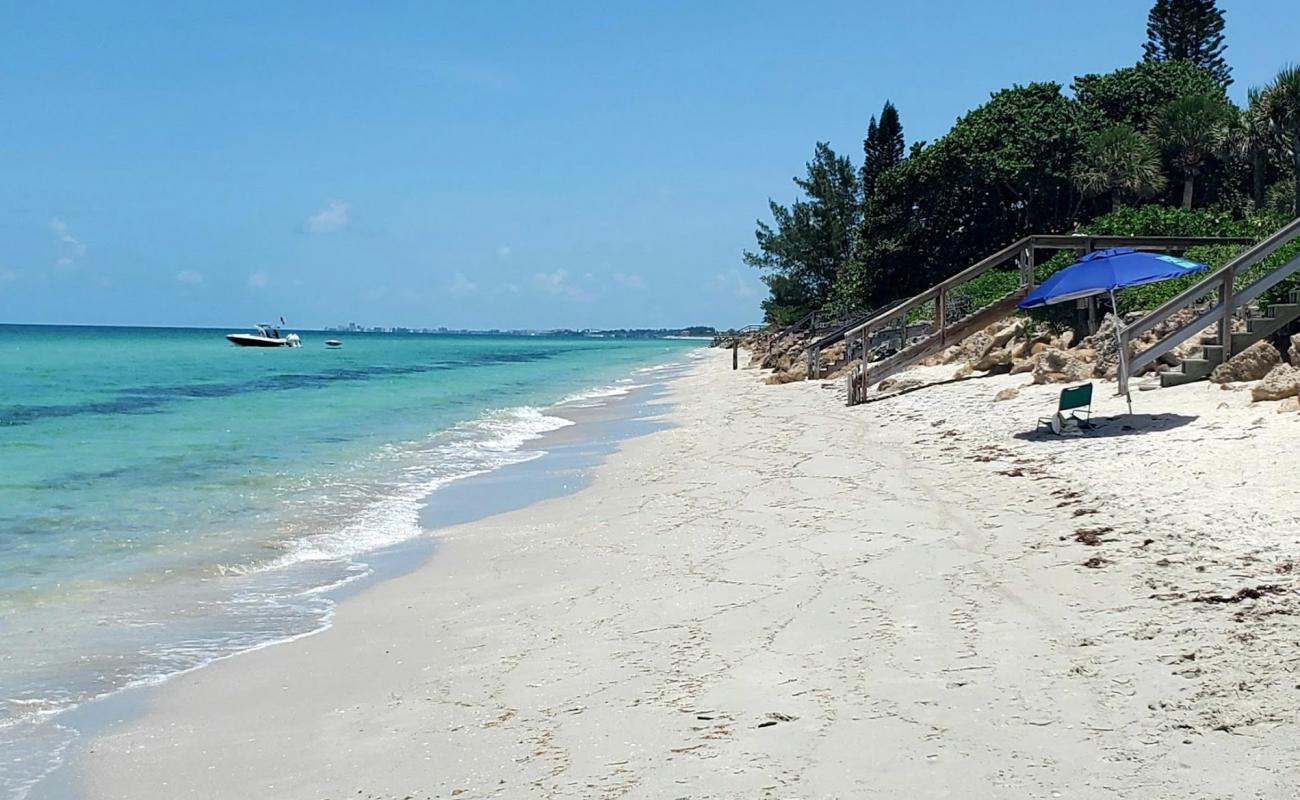 Gulf Surf beach'in fotoğrafı bej kabuklu kum yüzey ile