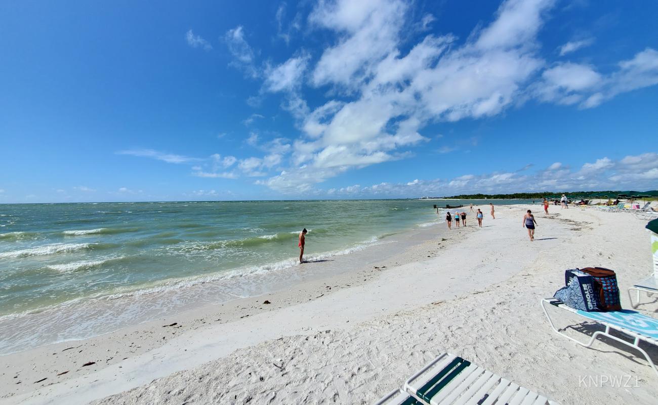 Big Hickory beach'in fotoğrafı parlak kum yüzey ile