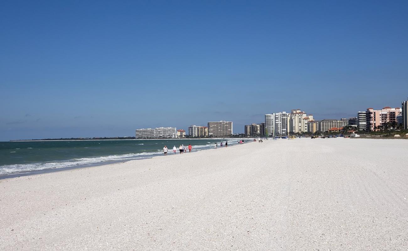 Marco Beach'in fotoğrafı beyaz kum yüzey ile