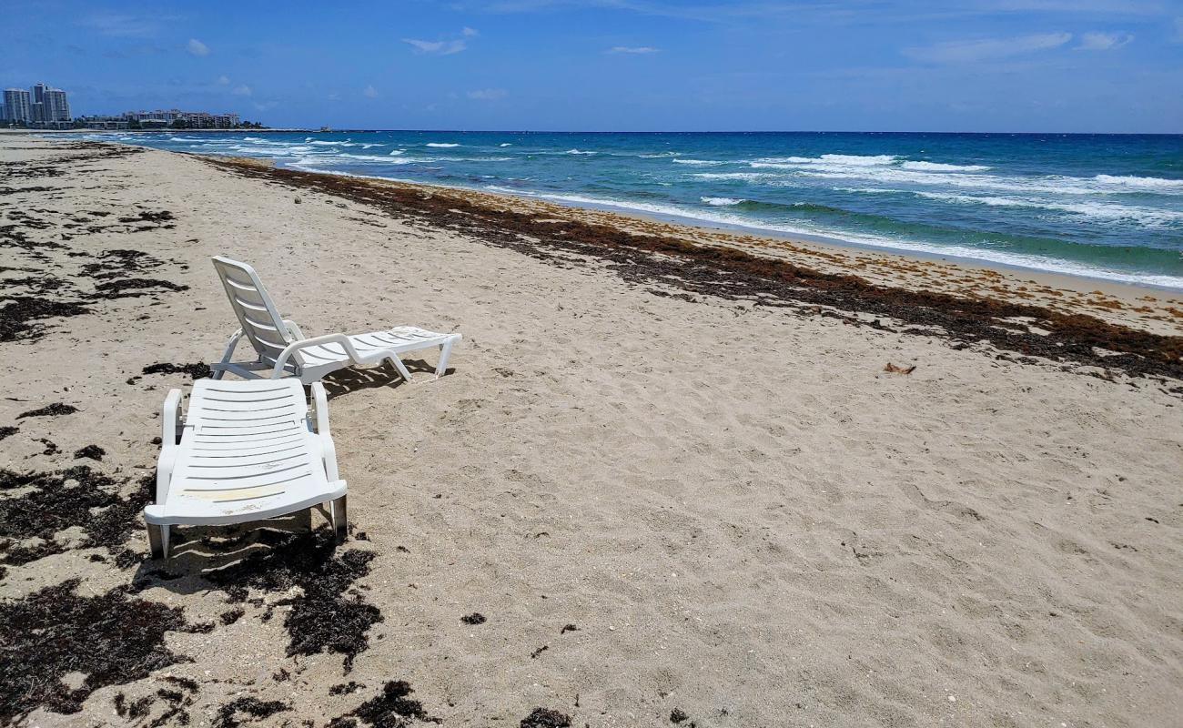 Merrain Rd beach'in fotoğrafı parlak kum yüzey ile