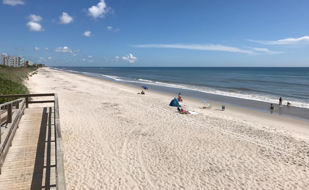 Hightower beach Park'in fotoğrafı açık bej kum yüzey ile