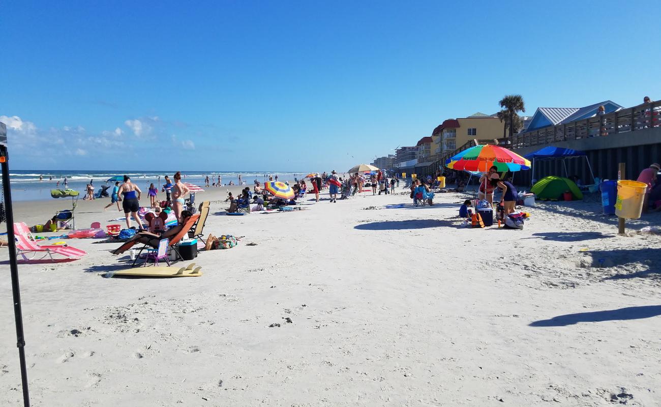 27th Av. beachfront'in fotoğrafı açık bej kum yüzey ile