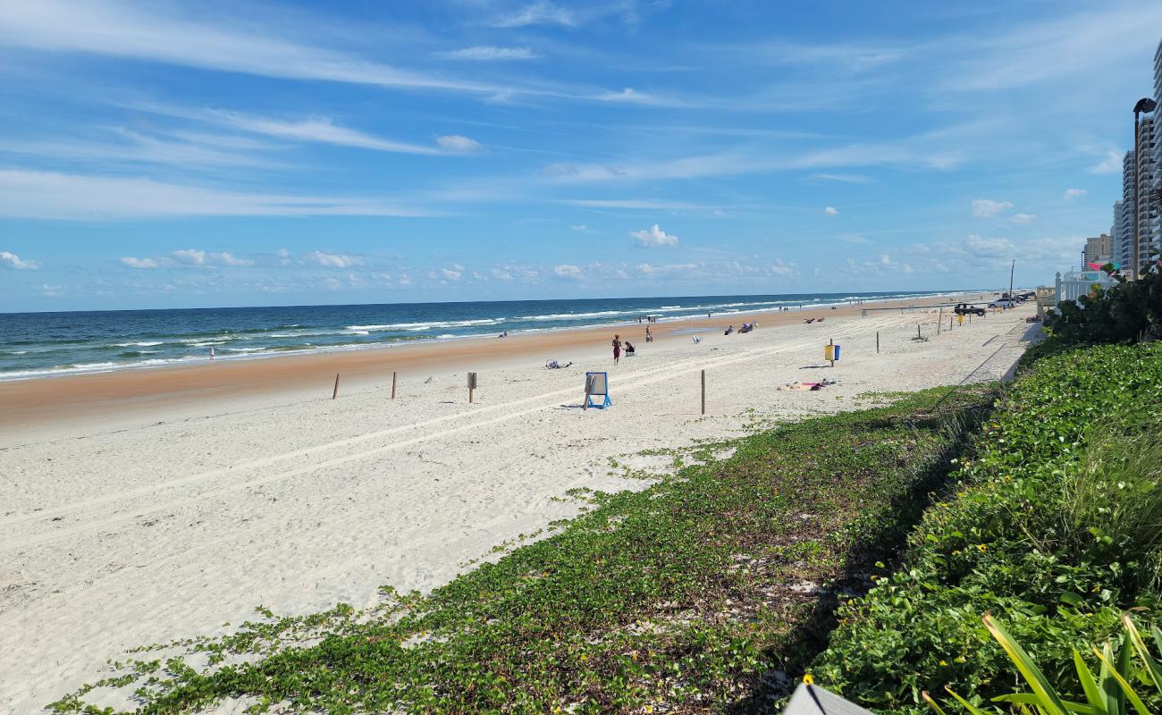 Andy Romano beach'in fotoğrafı açık bej kum yüzey ile