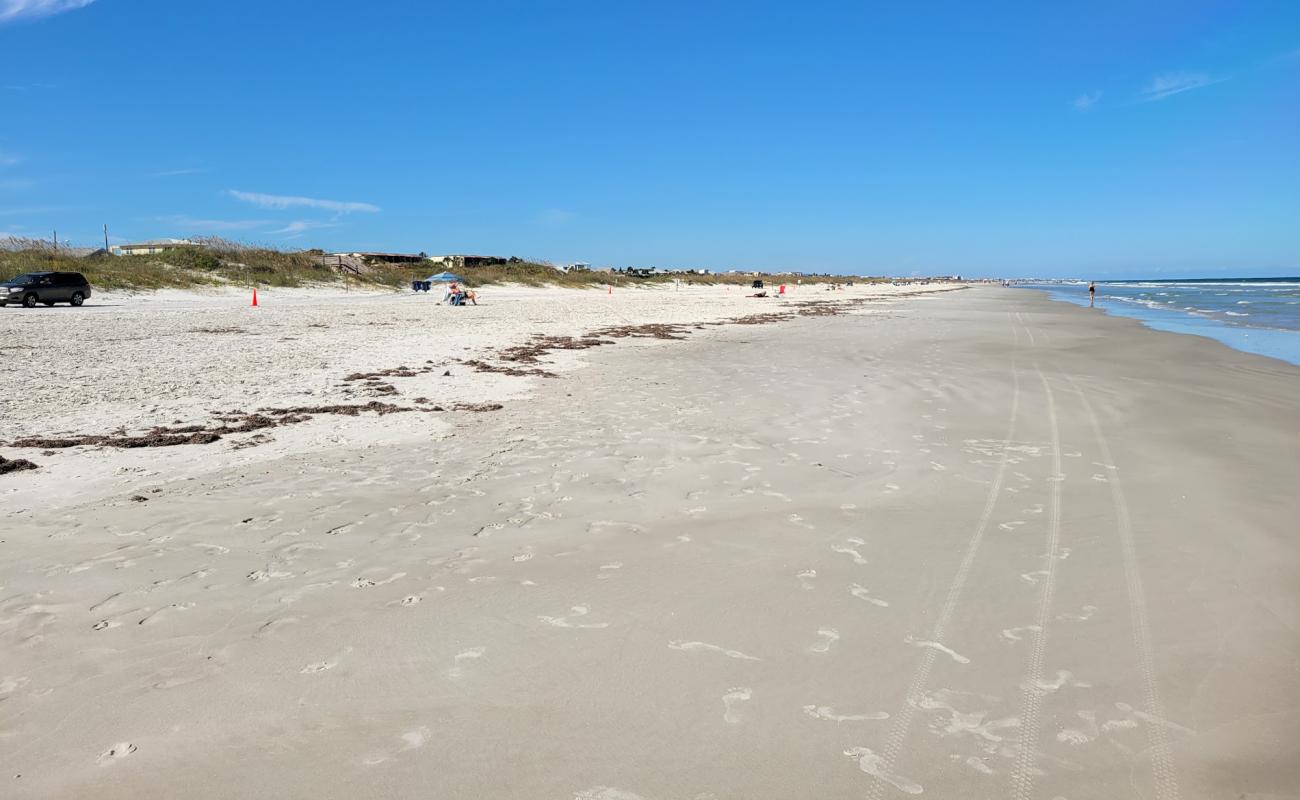 Butler beach'in fotoğrafı açık bej kum yüzey ile
