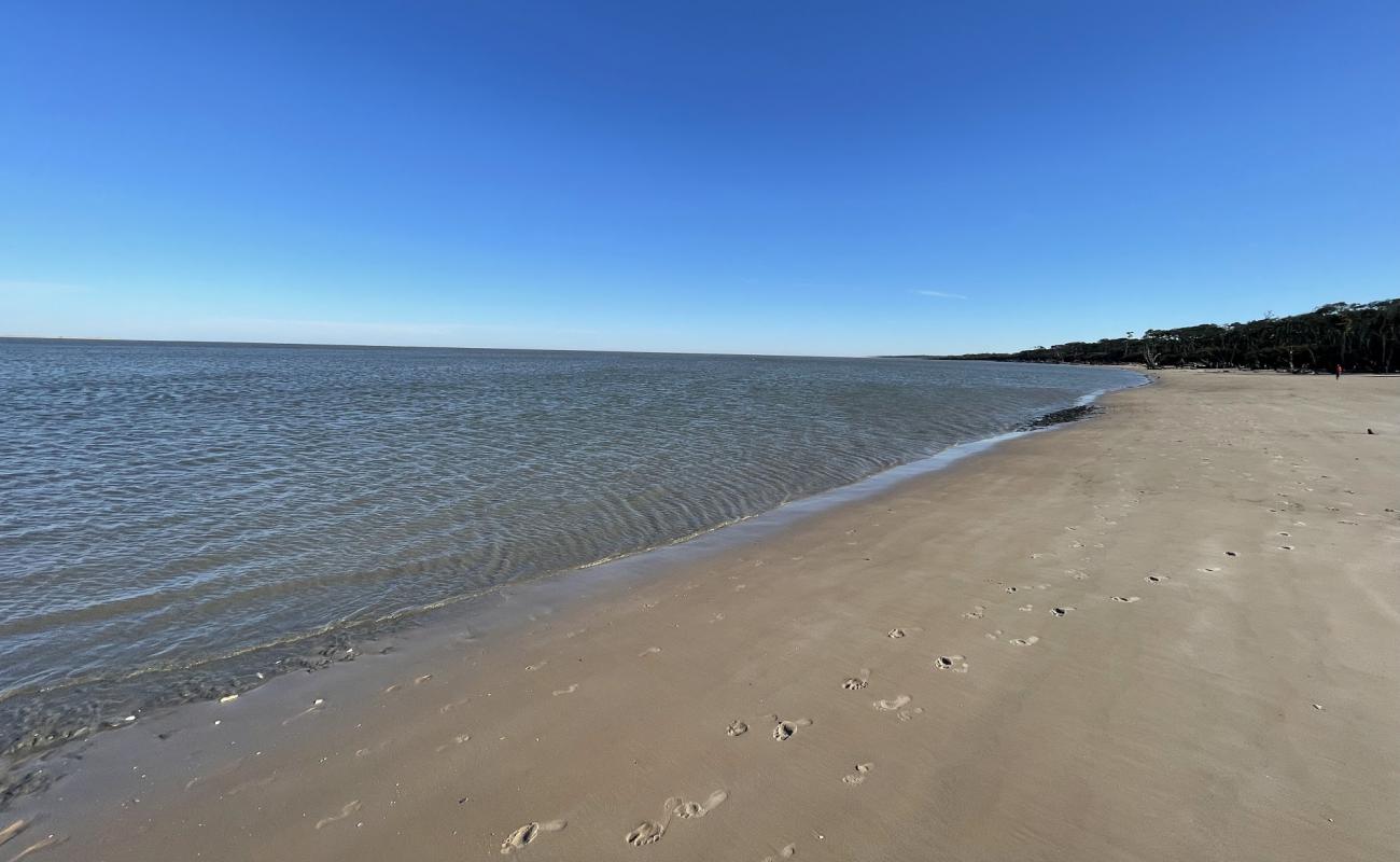 Boneyard beach'in fotoğrafı açık bej kum yüzey ile