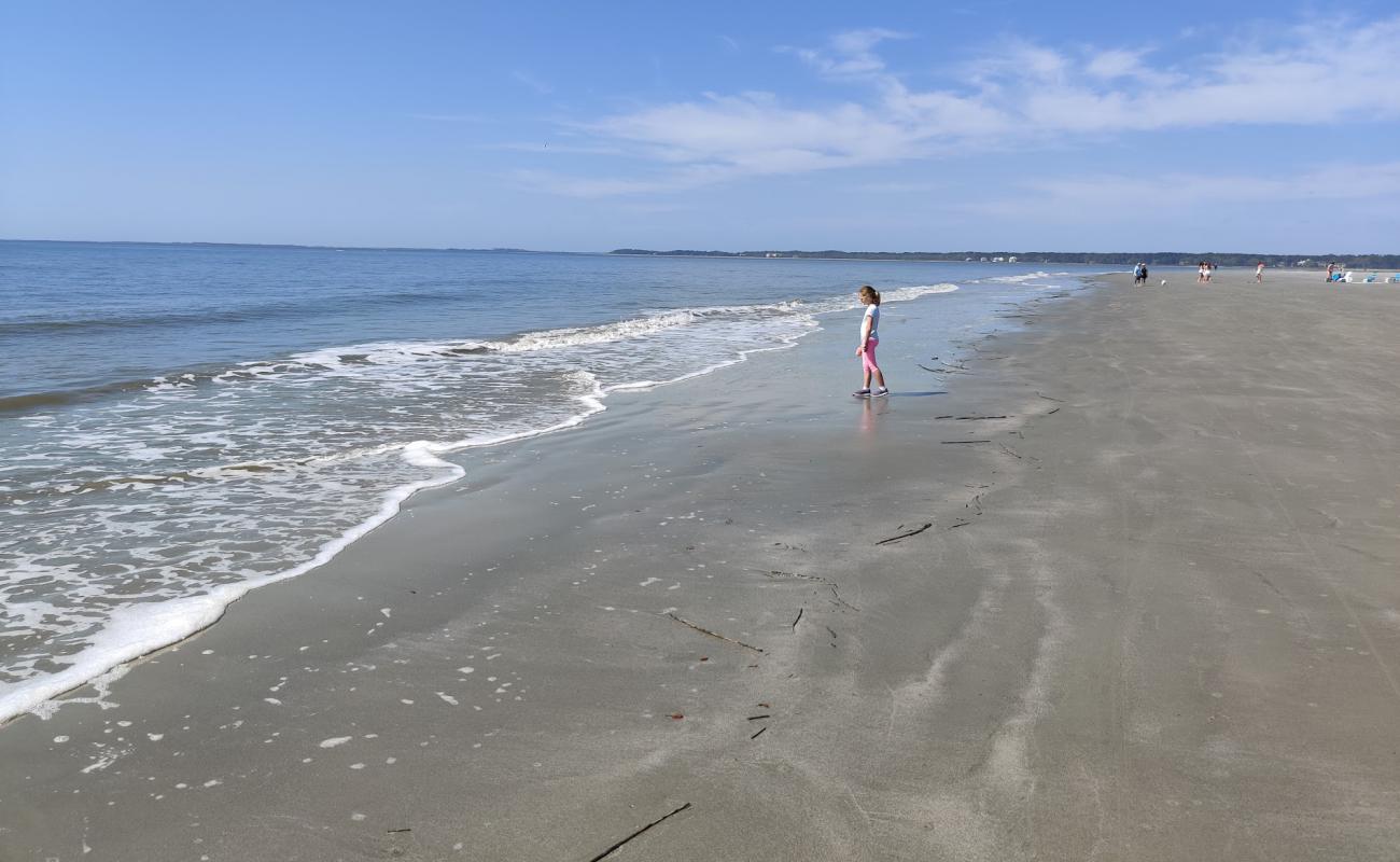 Holton Head South beach'in fotoğrafı açık bej kum yüzey ile