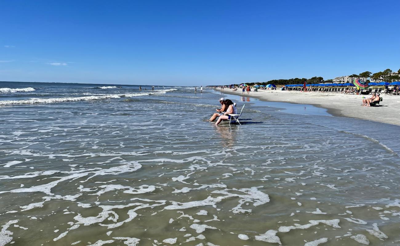 Coligny beach Park'in fotoğrafı açık bej kum yüzey ile