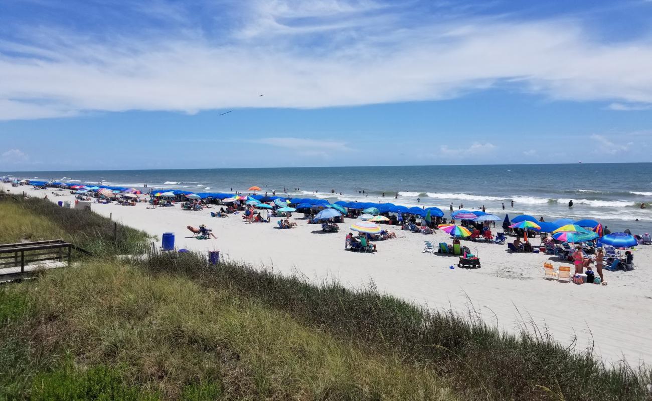 Garden City Pier beach'in fotoğrafı parlak kum yüzey ile