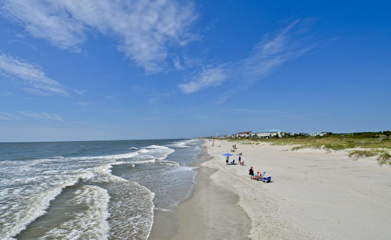 Ocean Isle beach'in fotoğrafı parlak kum yüzey ile