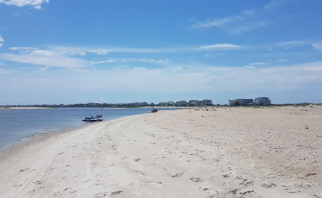 The Point beach'in fotoğrafı çakıl ile kum yüzey ile