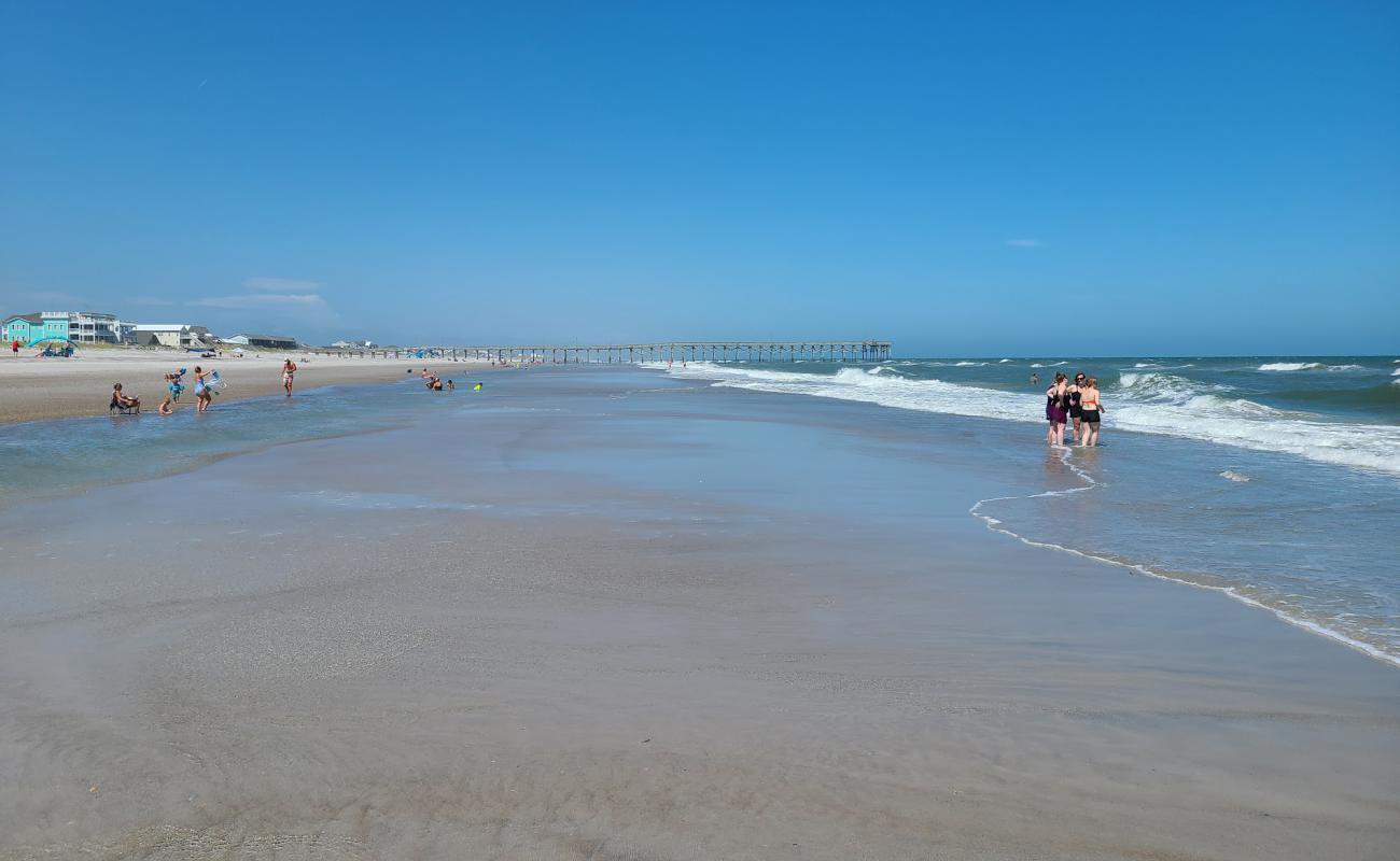 Topsail beach'in fotoğrafı parlak kum yüzey ile