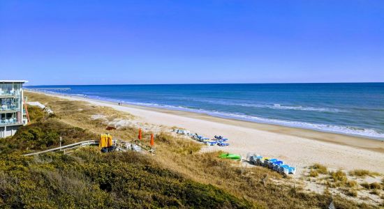 Pine Knoll Shores beach