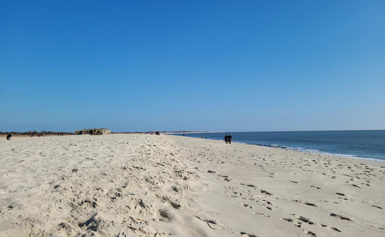 Cape May Beach'in fotoğrafı açık bej kum yüzey ile