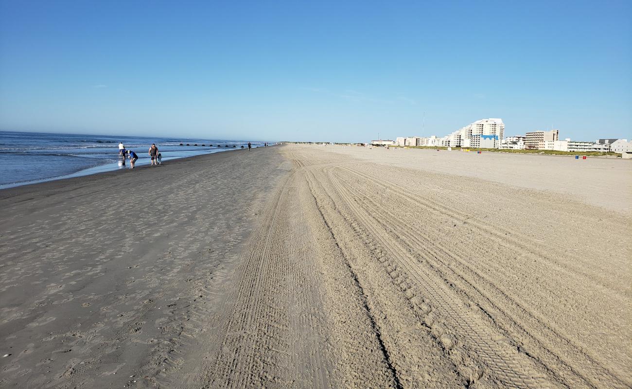 Wildwood Crest Beach'in fotoğrafı açık bej kum yüzey ile