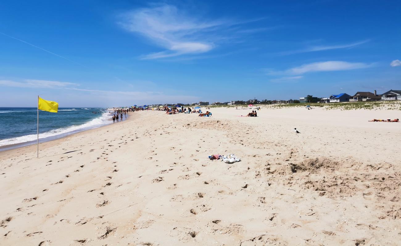 Jersey Shore Beach'in fotoğrafı açık bej kum yüzey ile