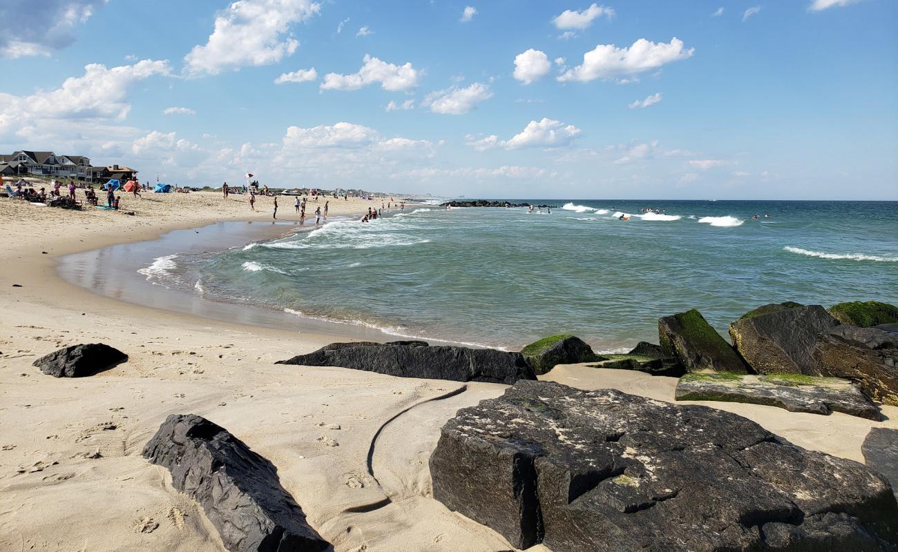 Manasquan Beach'in fotoğrafı açık bej kum yüzey ile