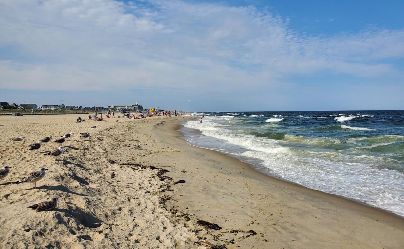 Pier Beach'in fotoğrafı açık bej kum yüzey ile