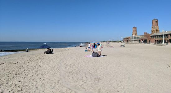 Jacob Riis Park Beach