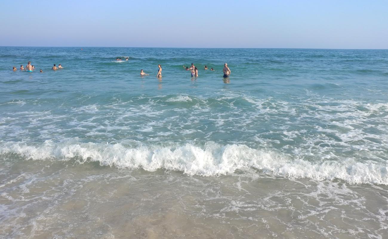 East Atlantic Beach'in fotoğrafı parlak kum yüzey ile