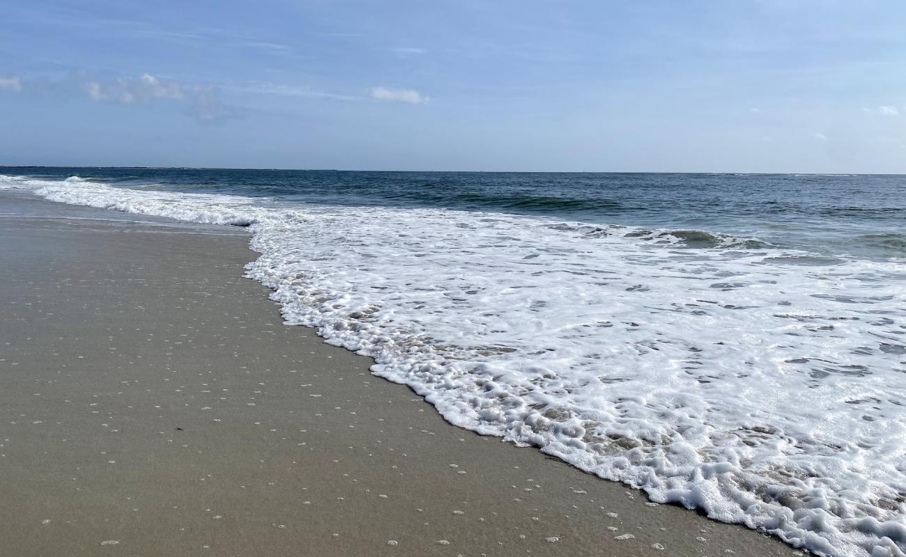 Malibu Beach'in fotoğrafı açık bej kum yüzey ile