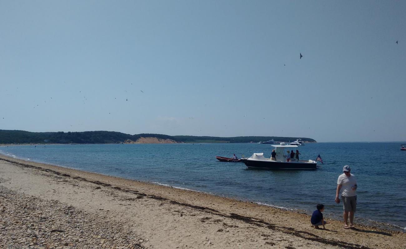 Navy Beach'in fotoğrafı bej çakıl yüzey ile