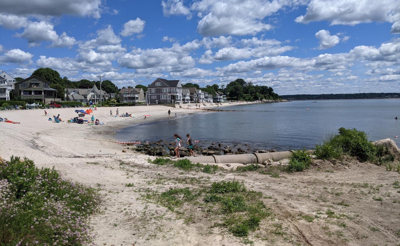 McCook's Beach'in fotoğrafı açık bej kum yüzey ile