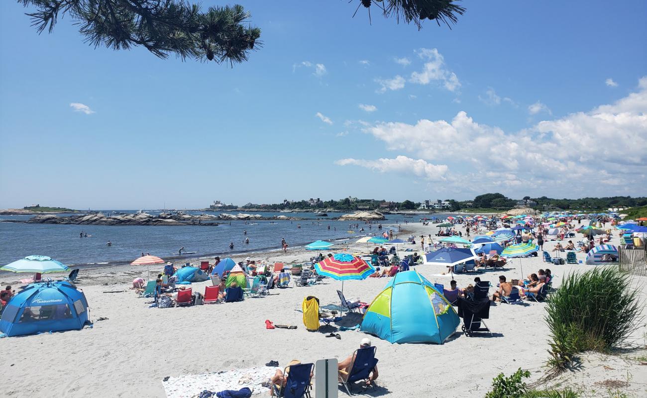 Gooseberry Beach'in fotoğrafı açık bej kum yüzey ile